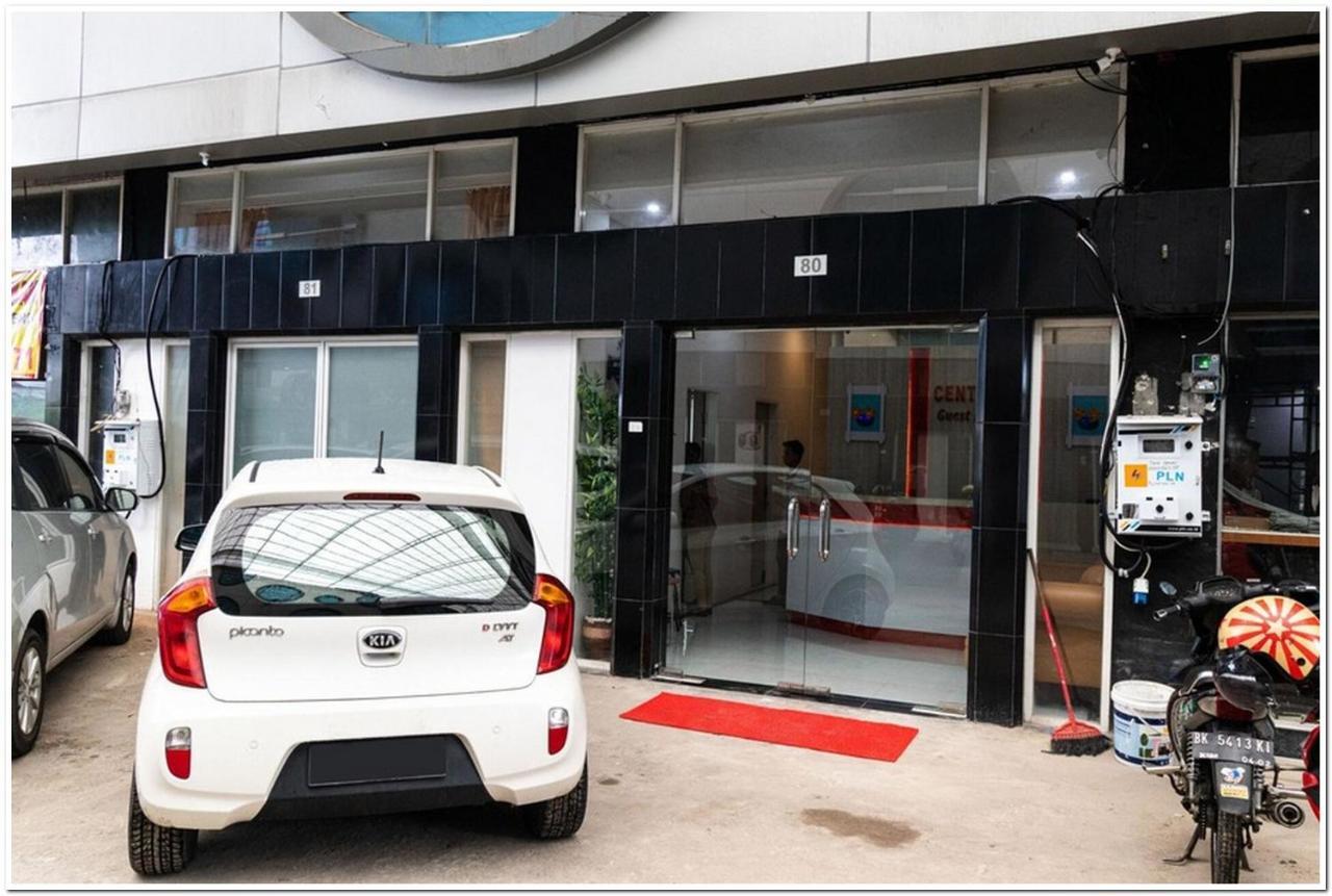 Reddoorz Plus @ Centrium Katamso Medan Luaran gambar