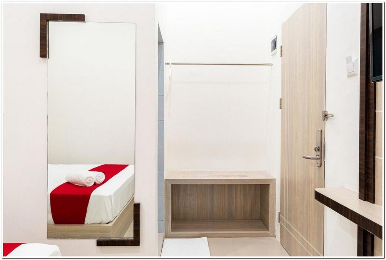 Reddoorz Plus @ Centrium Katamso Medan Luaran gambar
