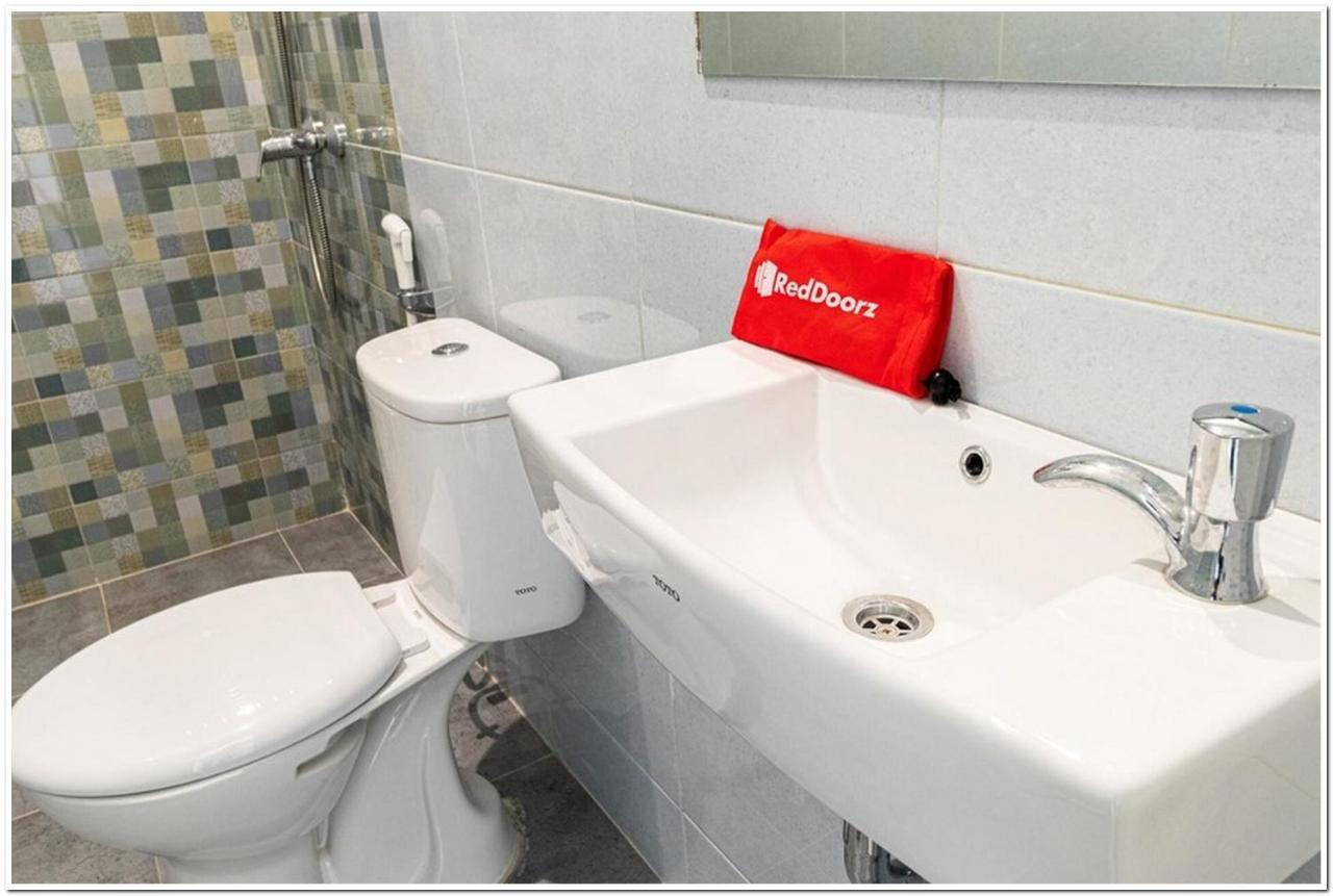 Reddoorz Plus @ Centrium Katamso Medan Luaran gambar